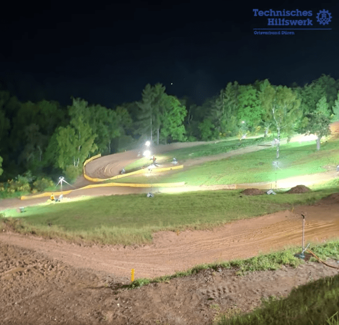 Flutlicht Motorcross 2026